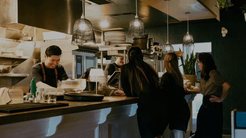 Feriados no Food Service: Direitos, Deveres e Como Atuar com Segurança